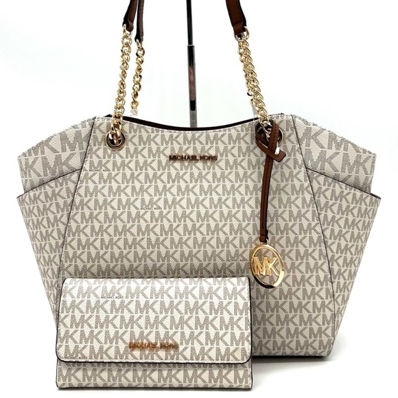Michael Kors Large Jet Set Travel Chain Shoulder Bag & Trifold Wallet Vanilla